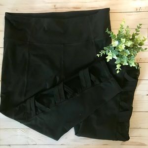 Athletes Leggings with Cute Detail